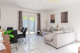 Images for East Avenue, Burton Latimer