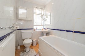 Images for East Avenue, Burton Latimer