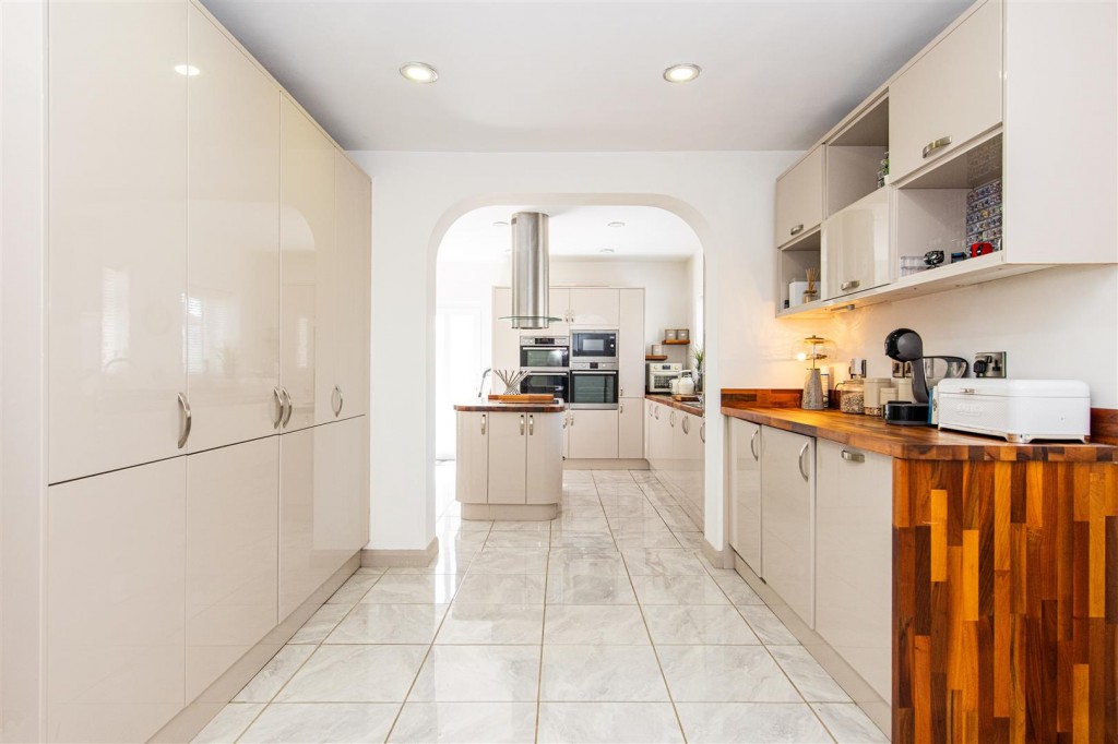 Images for East Avenue, Burton Latimer EAID:oscarjamesapi BID:3