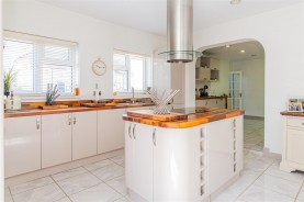 Images for East Avenue, Burton Latimer
