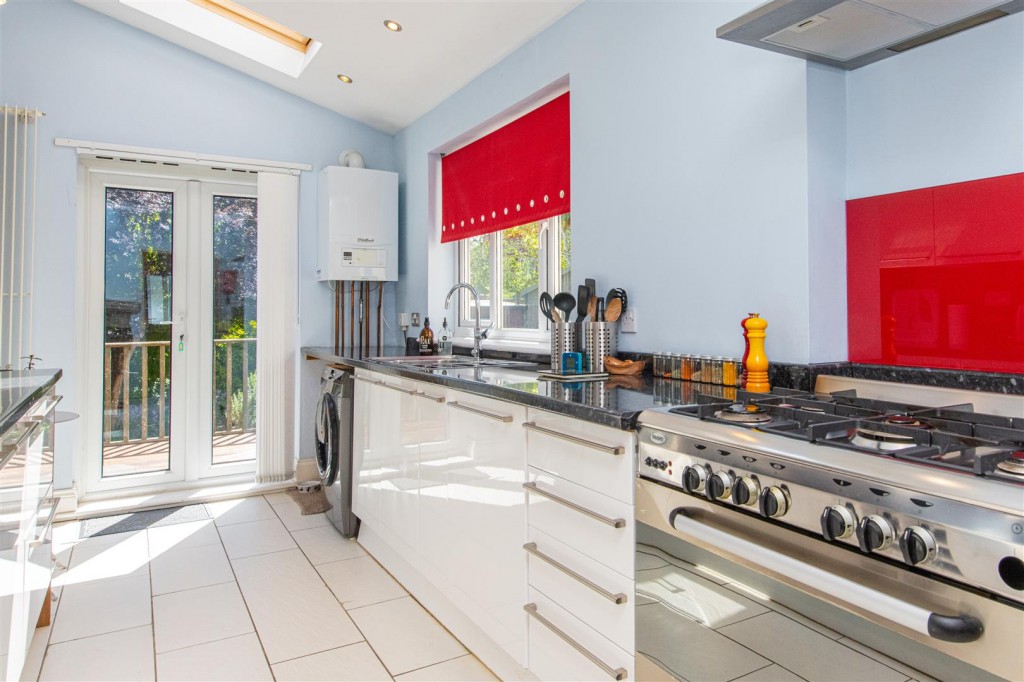 Images for The Headlands, Market Harborough EAID:oscarjamesapi BID:5