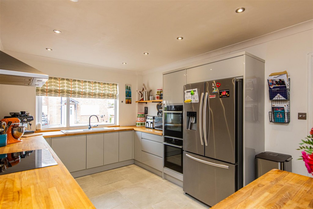 Images for Ripley Road, Cottingham EAID:oscarjamesapi BID:4