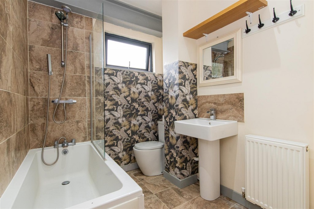 Images for Weldon Road, Corby EAID:oscarjamesapi BID:2