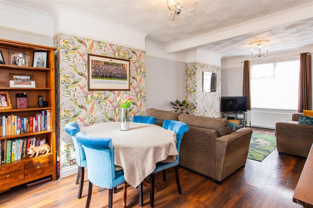 Images for Harborough Road, Rushden EAID:oscarjamesapi BID:8