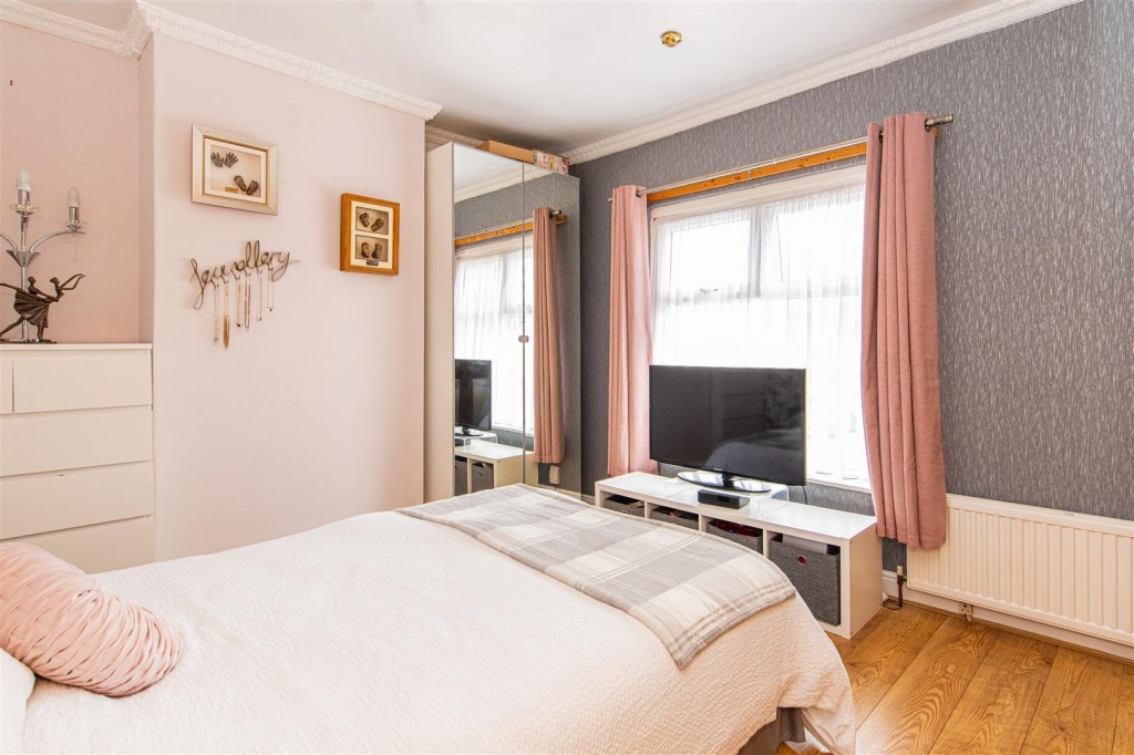 Images for Harborough Road, Rushden EAID:oscarjamesapi BID:8
