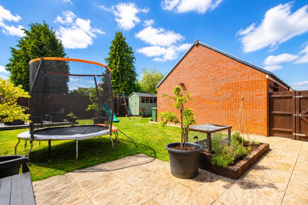 Images for Speight Crescent, Barton Seagrave EAID:oscarjamesapi BID:3