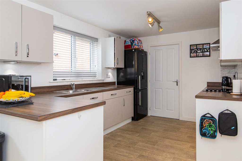 Images for Speight Crescent, Barton Seagrave EAID:oscarjamesapi BID:3
