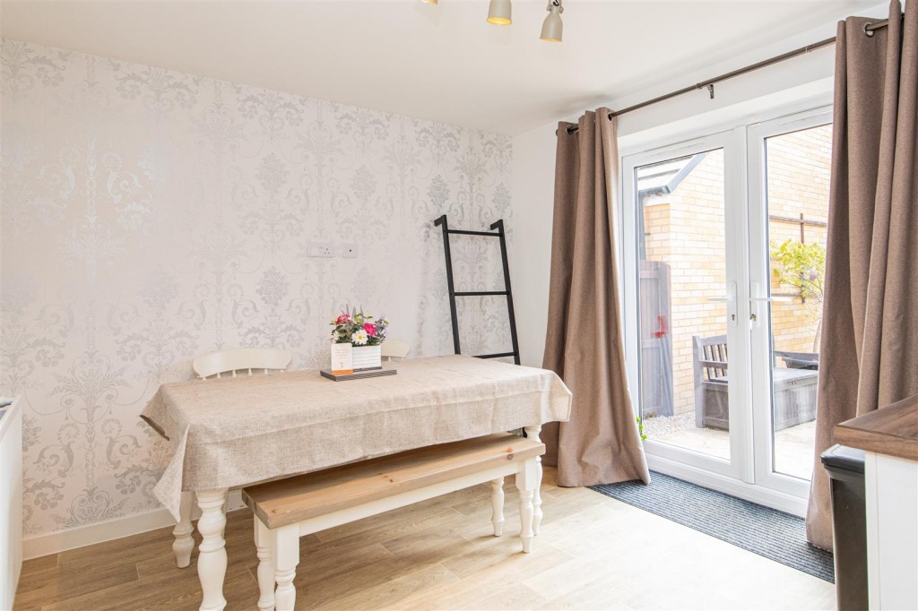 Images for Speight Crescent, Barton Seagrave EAID:oscarjamesapi BID:3