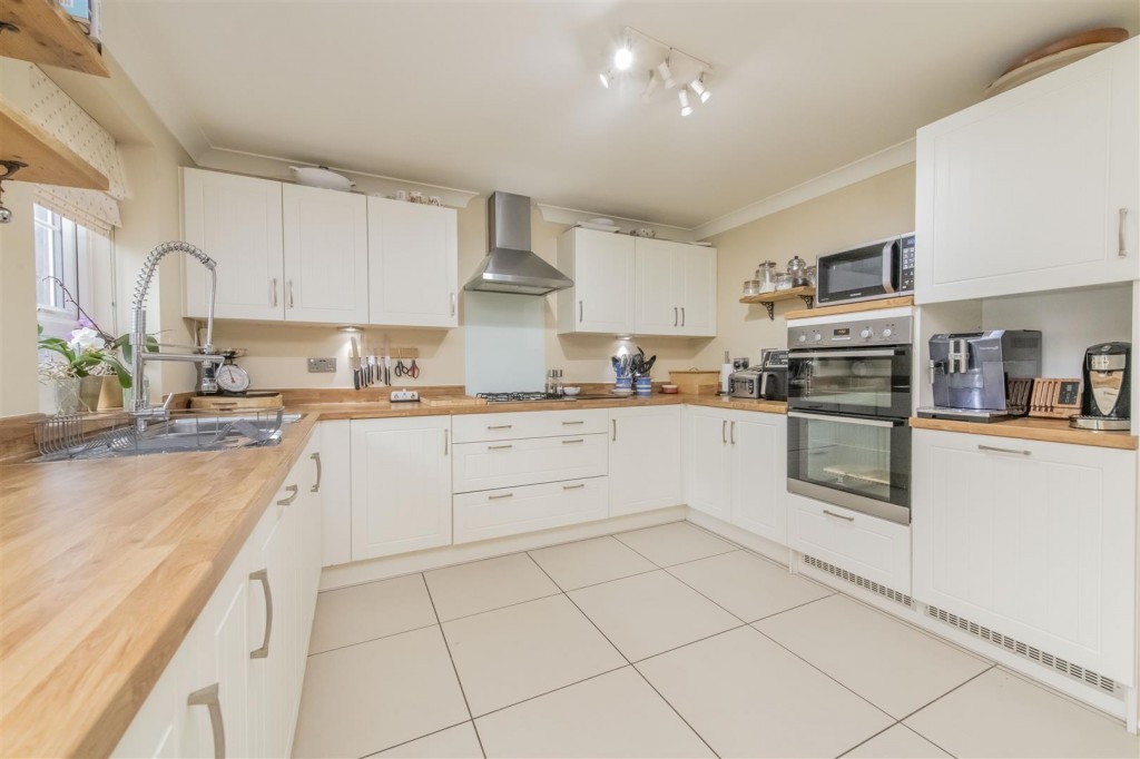 Images for Neptune Road, Wellingborough EAID:oscarjamesapi BID:6