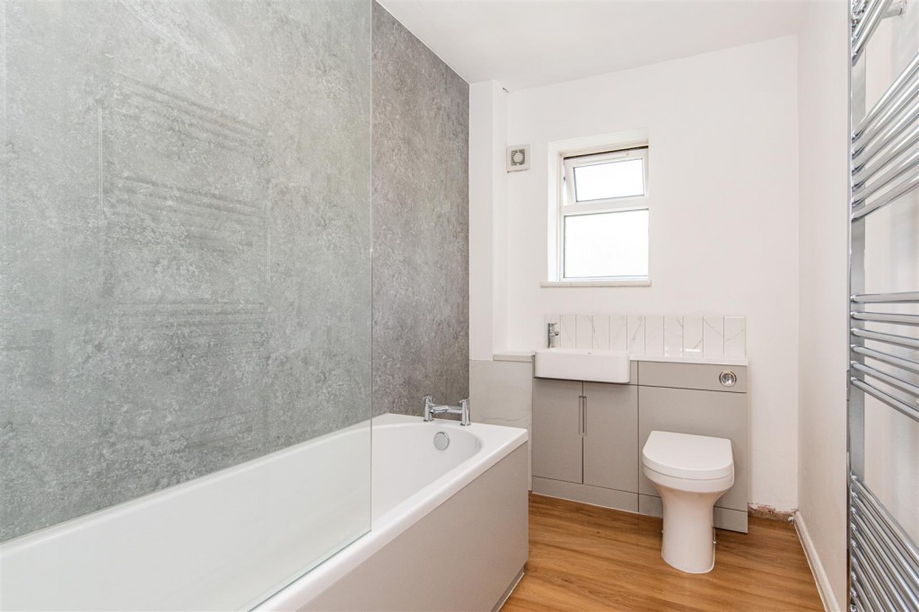 Images for Weekley Glebe Road, Kettering EAID:oscarjamesapi BID:2