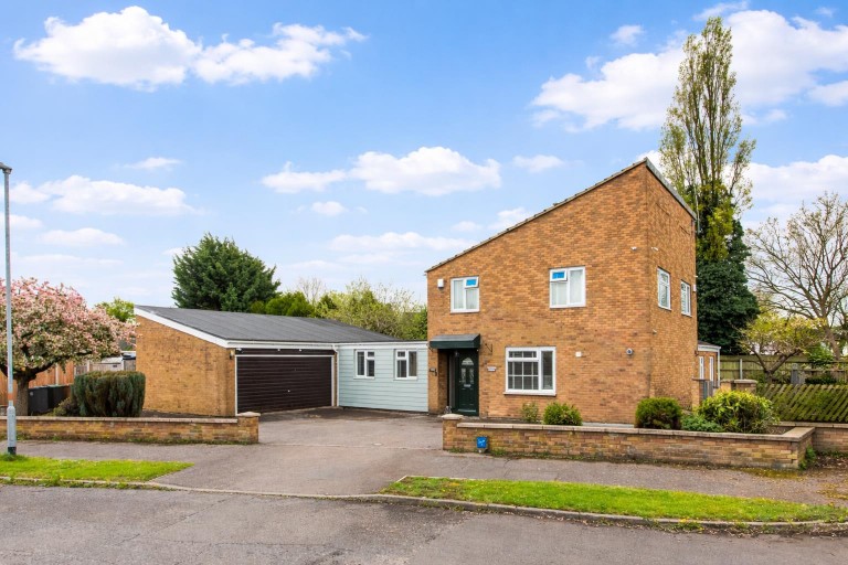 Grove Way, Finedon - EAID:oscarjamesapi, BID:3