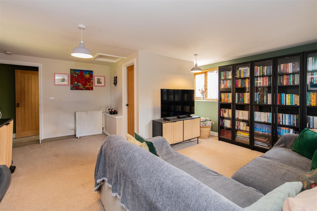 Images for Breck Close, Great Oakley, Corby EAID:oscarjamesapi BID:4
