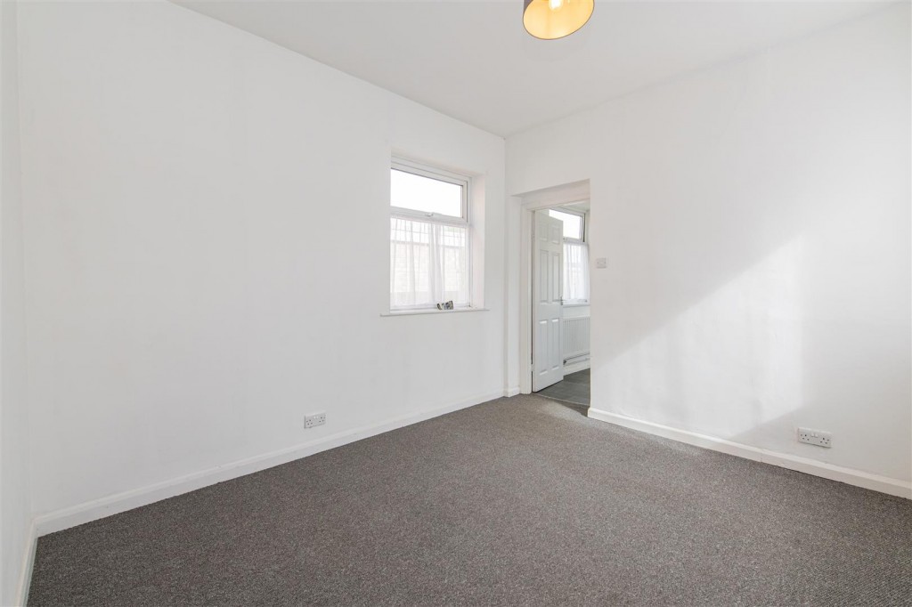 Images for Edward Road, Kettering EAID:oscarjamesapi BID:2