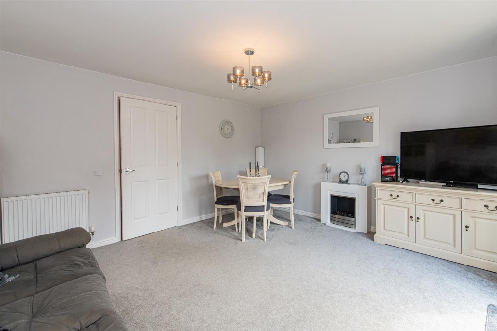 Images for Walden Road, Burton Latimer EAID:oscarjamesapi BID:3
