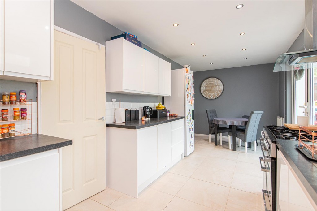 Images for Dovedale Road, Corby EAID:oscarjamesapi BID:4