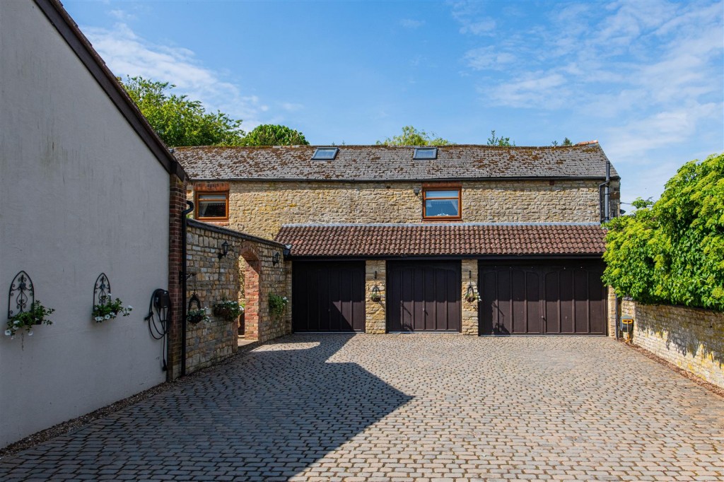 Images for Church Lane, Cranford, Kettering EAID:oscarjamesapi BID:3