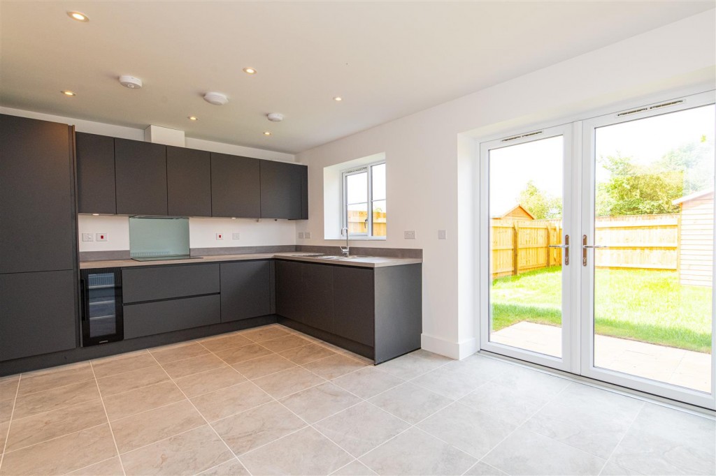 Images for Ahern Close, Bozeat, Wellingborough EAID:oscarjamesapi BID:6