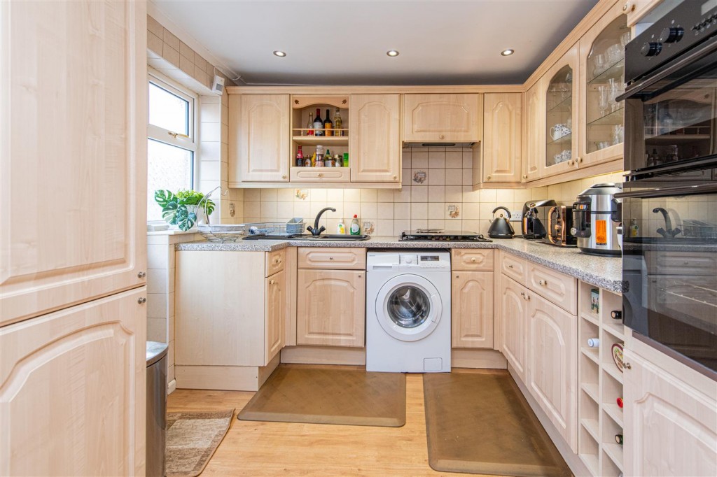 Images for Scott Road, Wellingborough EAID:oscarjamesapi BID:6