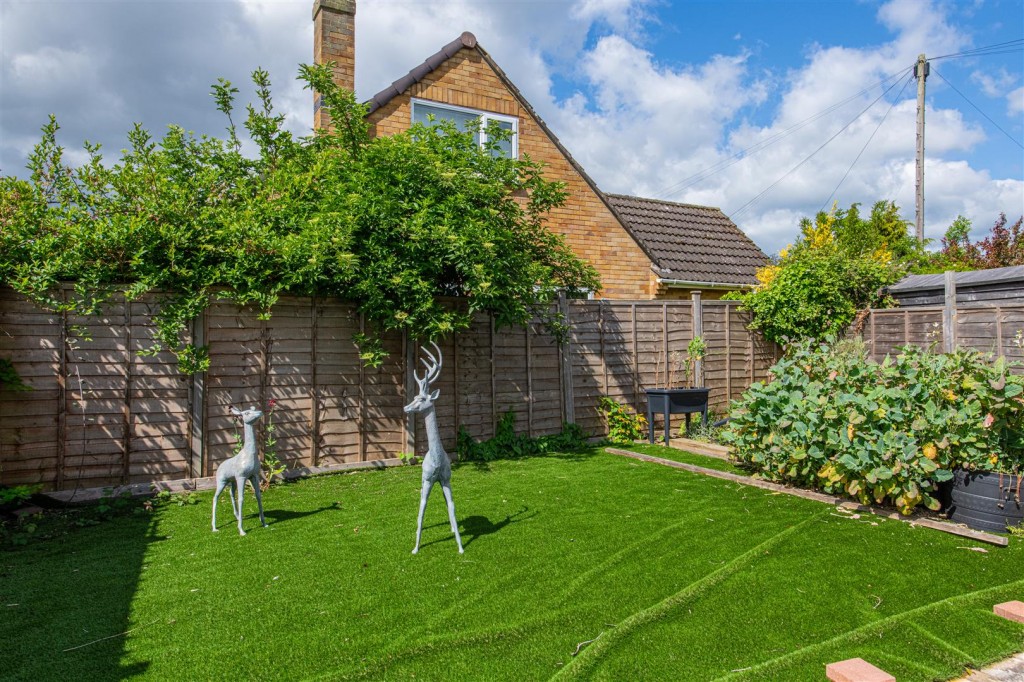 Images for Scott Road, Wellingborough EAID:oscarjamesapi BID:6