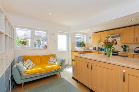 Images for Russell Way, Higham Ferrers