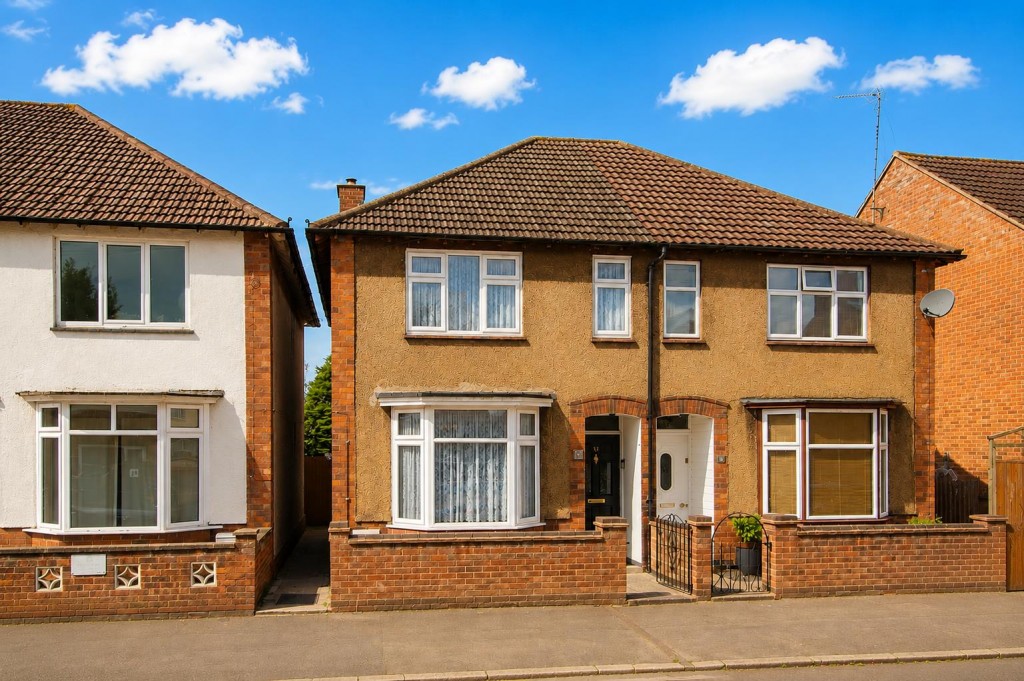 Images for Shakespeare Road, Kettering EAID:oscarjamesapi BID:2