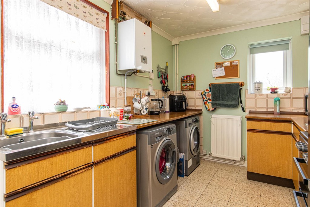 Images for Shakespeare Road, Kettering EAID:oscarjamesapi BID:2