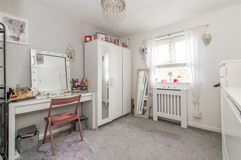 Images for Hunt Close, Wellingborough EAID:oscarjamesapi BID:6