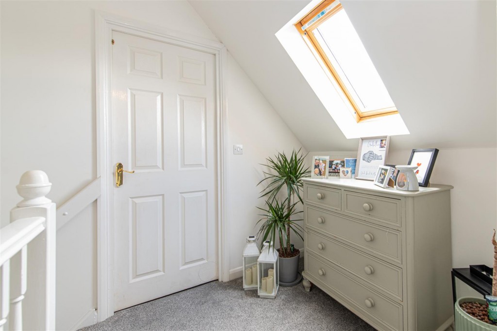 Images for Hunt Close, Wellingborough EAID:oscarjamesapi BID:6