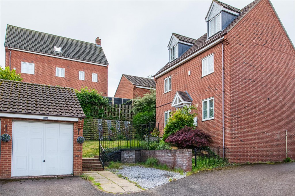 Images for Hunt Close, Wellingborough EAID:oscarjamesapi BID:6