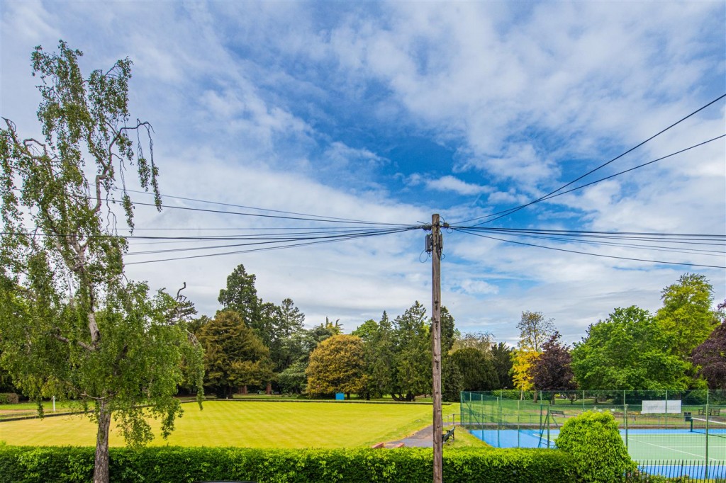 Images for Swanspool Parade, Wellingborough EAID:oscarjamesapi BID:6