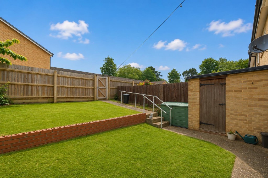 Images for Ringway, Northampton EAID:oscarjamesapi BID:1