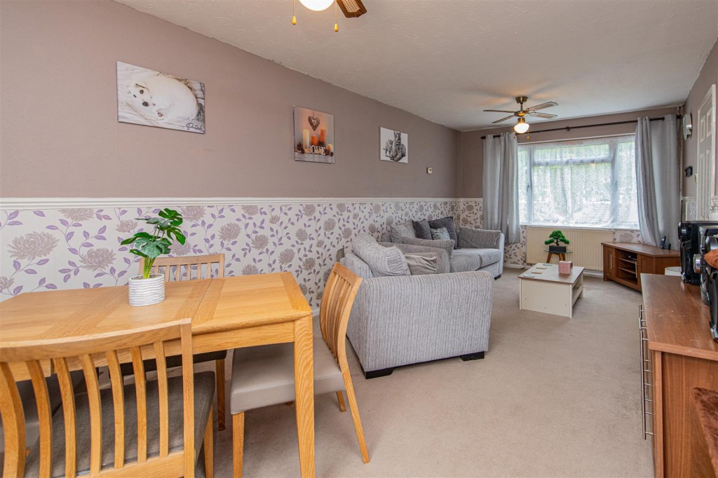 Images for Ringway, Northampton EAID:oscarjamesapi BID:1