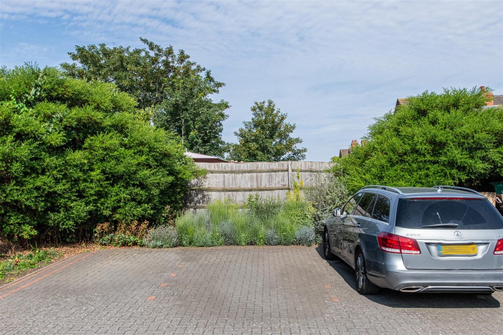 Images for Queen Street, Irthlingborough EAID:oscarjamesapi BID:8