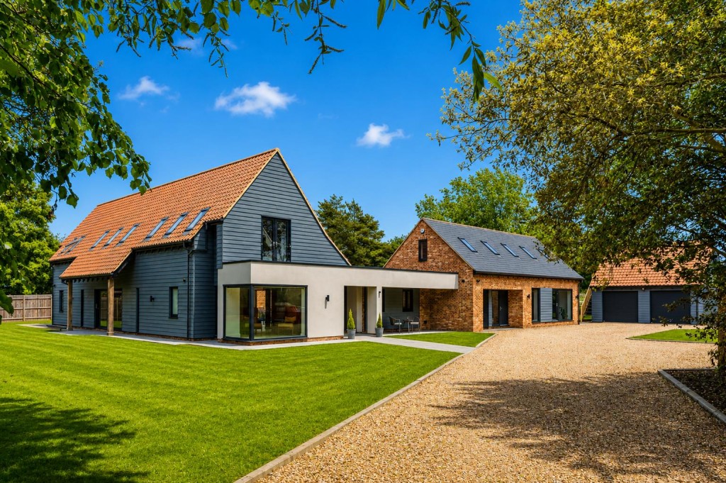 Images for High Street, Brington, Huntingdon EAID:oscarjamesapi BID:3