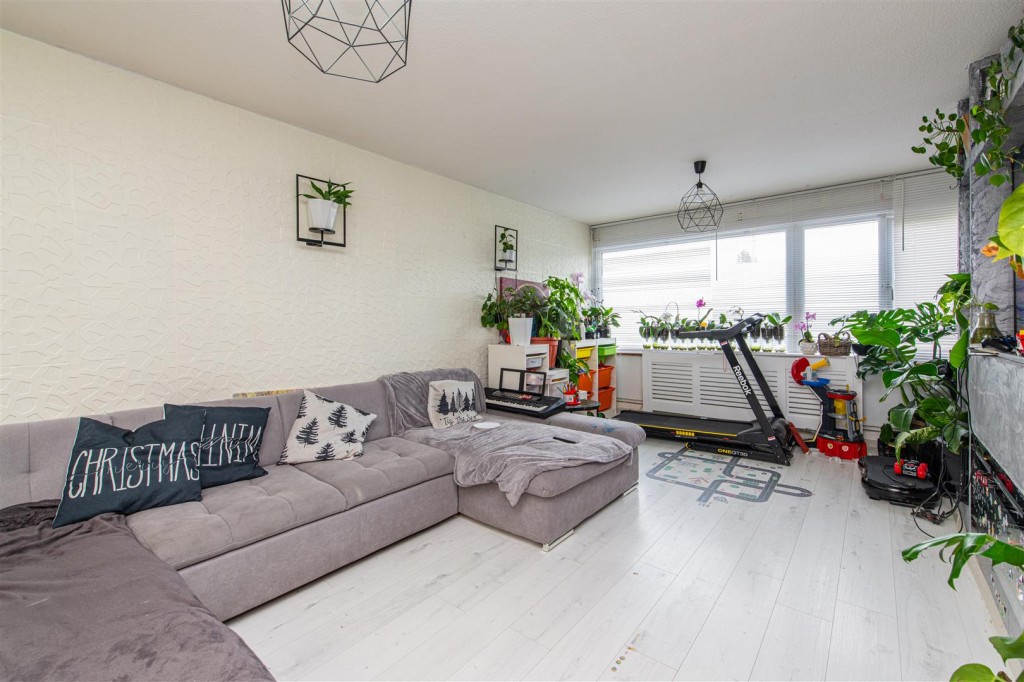 Images for Wakefield, Wellingborough EAID:oscarjamesapi BID:6