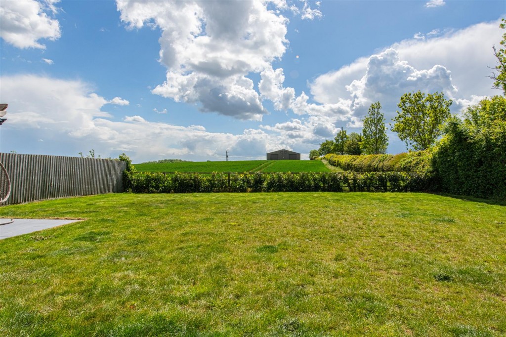 Images for Coles Close, Little Harrowden EAID:oscarjamesapi BID:1