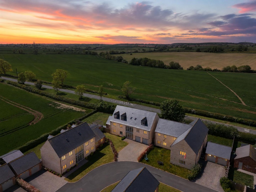 Images for Coles Close, Little Harrowden EAID:oscarjamesapi BID:1