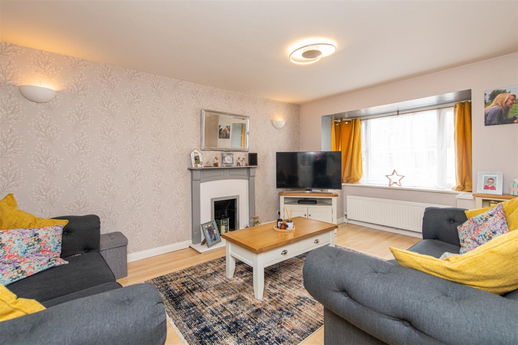 Images for Gretton Court, Wellingborough EAID:oscarjamesapi BID:6