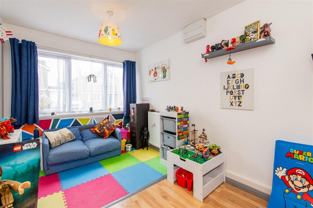 Images for Gretton Court, Wellingborough EAID:oscarjamesapi BID:6
