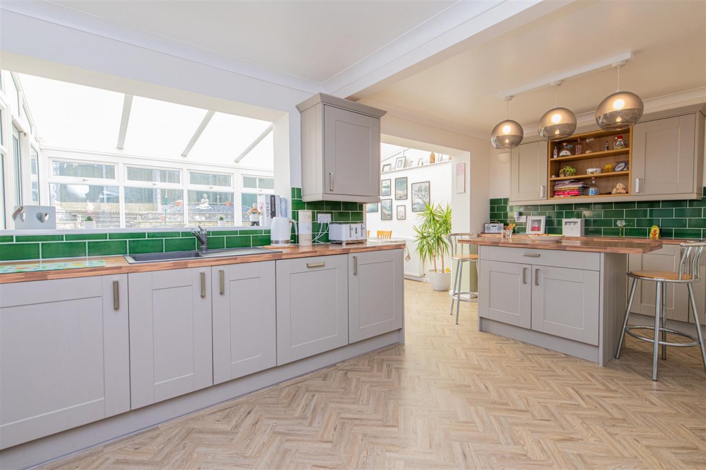 Images for Gretton Court, Wellingborough EAID:oscarjamesapi BID:6