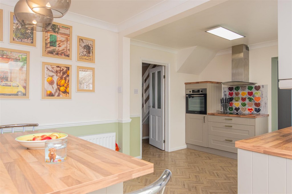 Images for Gretton Court, Wellingborough EAID:oscarjamesapi BID:6