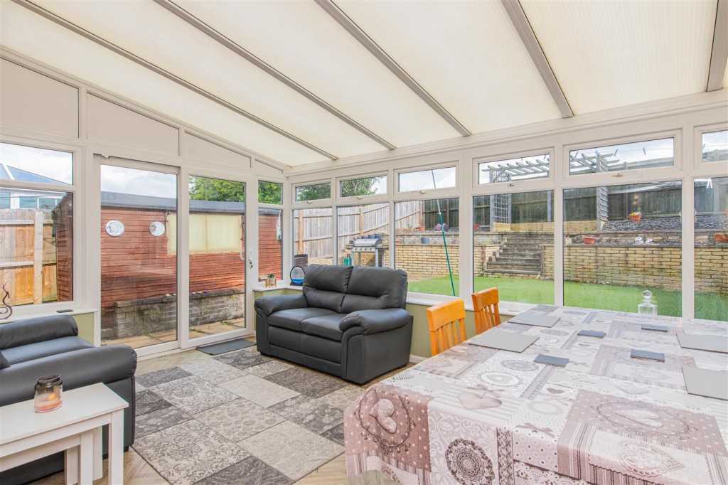 Images for Gretton Court, Wellingborough EAID:oscarjamesapi BID:6