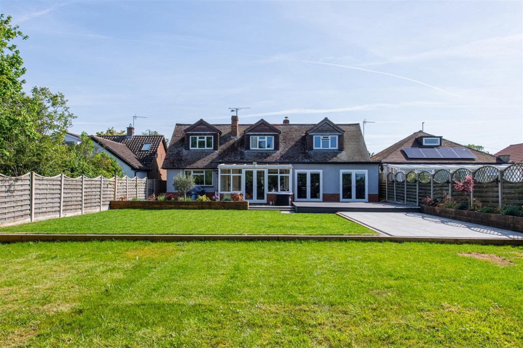 Images for Bedford Road, Rushden EAID:oscarjamesapi BID:8