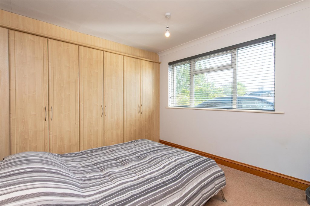 Images for Bedford Road, Rushden EAID:oscarjamesapi BID:8
