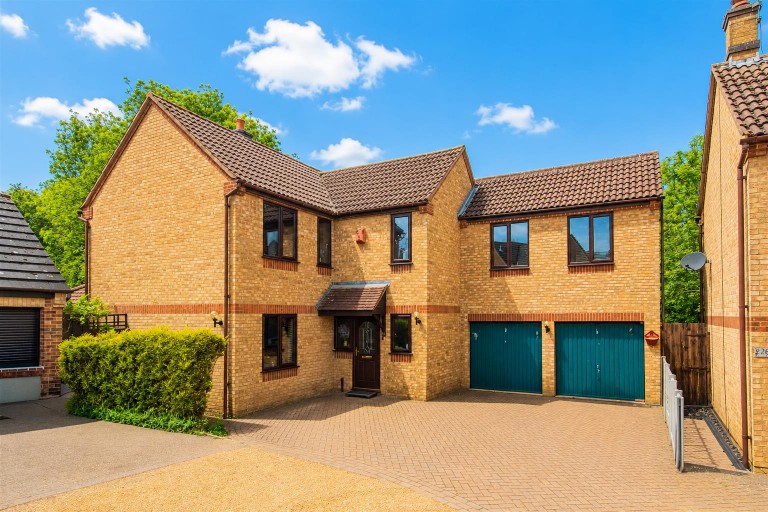 Troon Crescent, Wellingborough - EAID:oscarjamesapi, BID:6