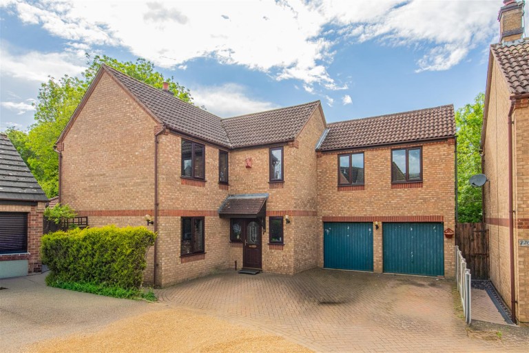 Troon Crescent, Wellingborough - EAID:oscarjamesapi, BID:6