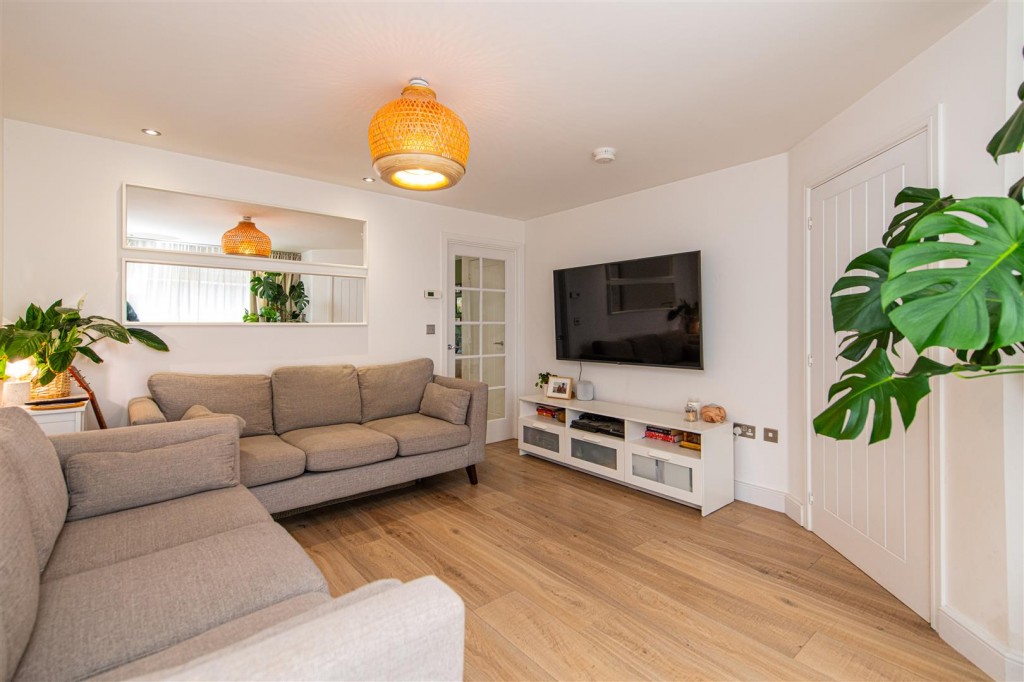 Images for Taylor Drive, Kettering EAID:oscarjamesapi BID:2