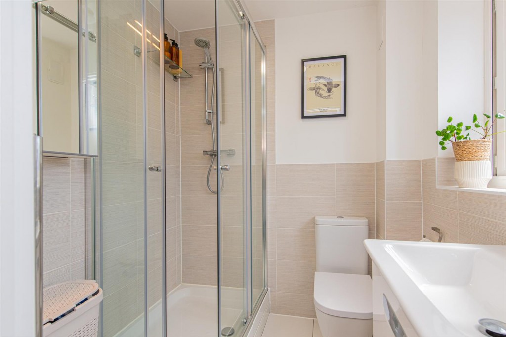 Images for Taylor Drive, Kettering EAID:oscarjamesapi BID:2