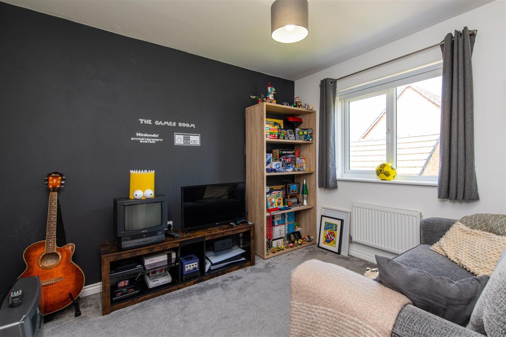 Images for Mayfly Road, Northampton EAID:oscarjamesapi BID:1