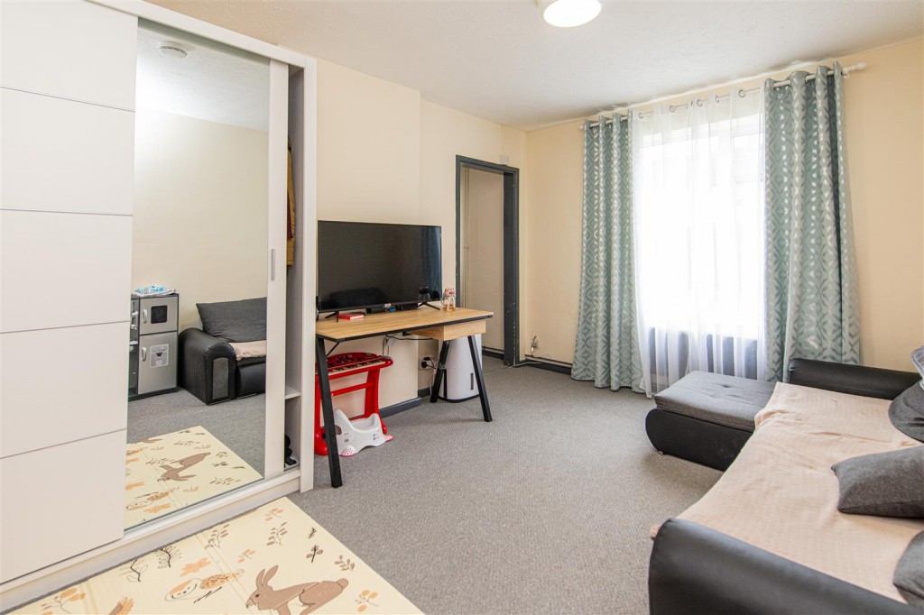 Images for Milton Road, Corby EAID:oscarjamesapi BID:2